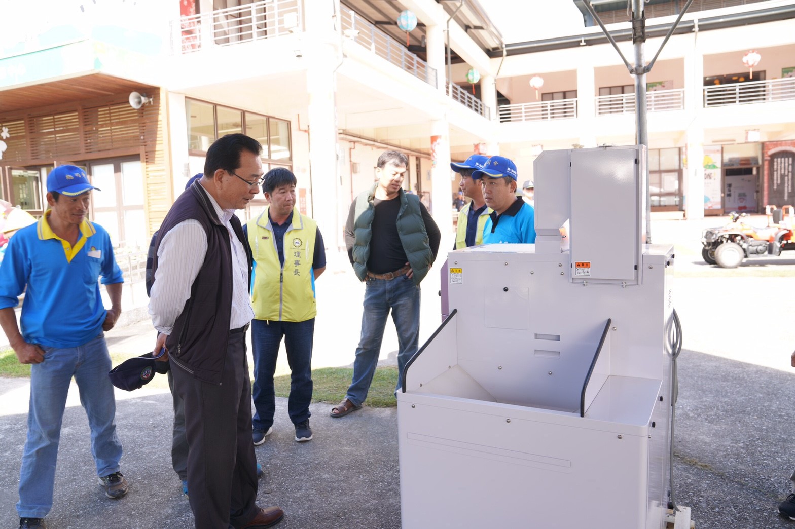 精米機、選石機、碎米選別機