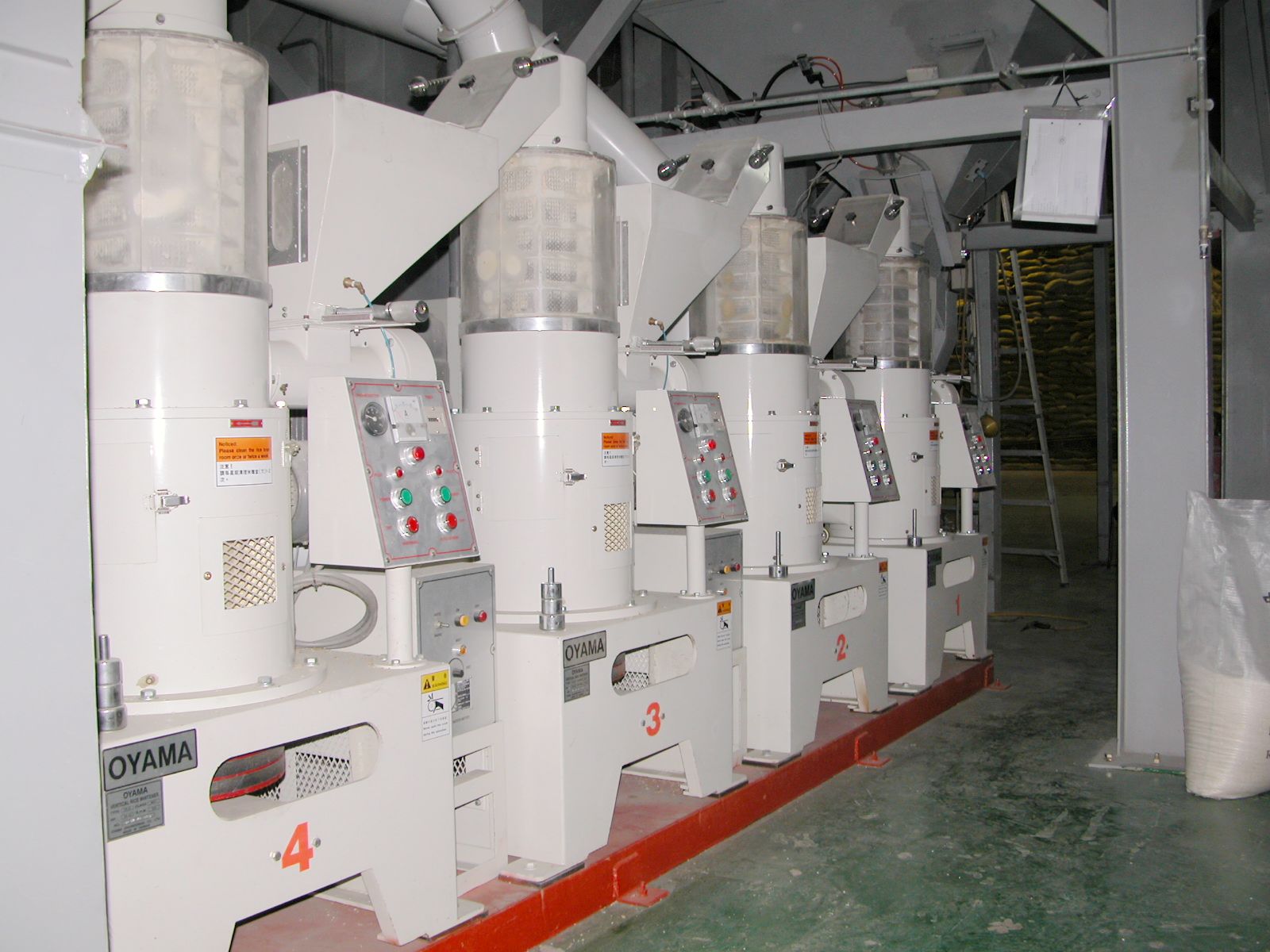 精米機、白米機、碾米機