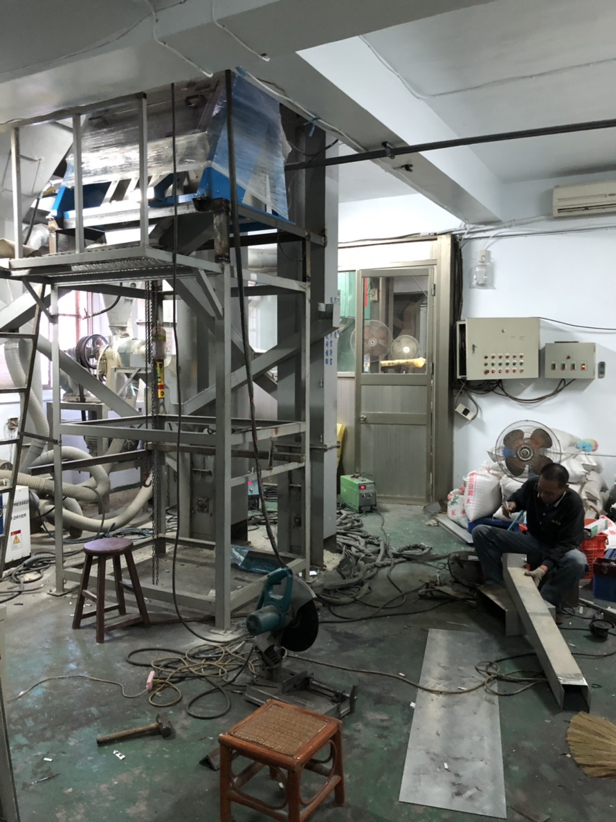 色彩選別機、色選機、選米機