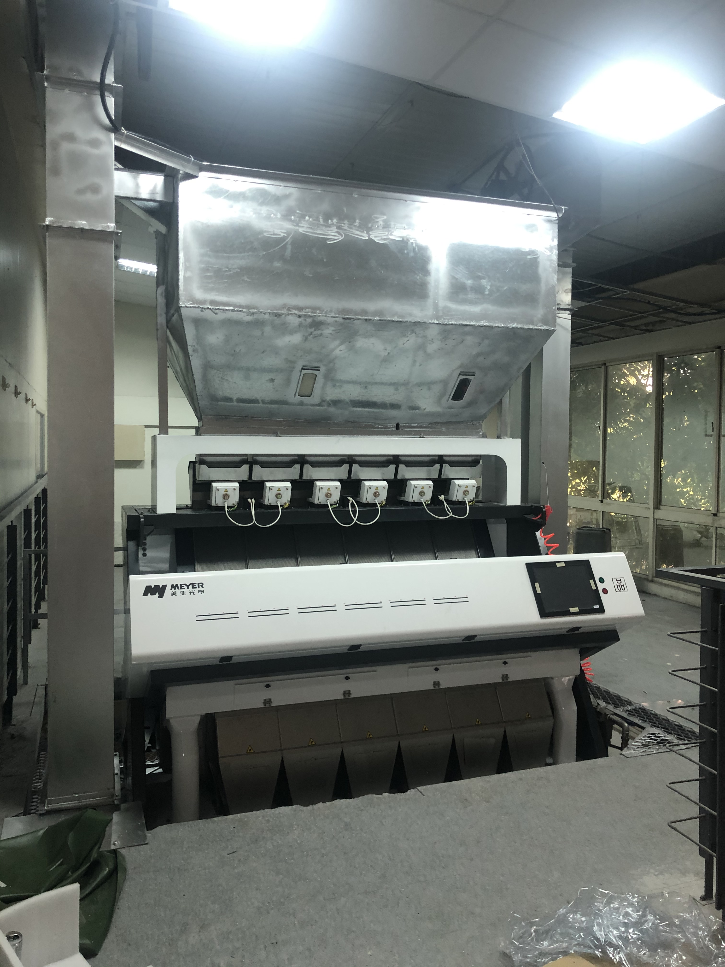 色彩選別機、色選機